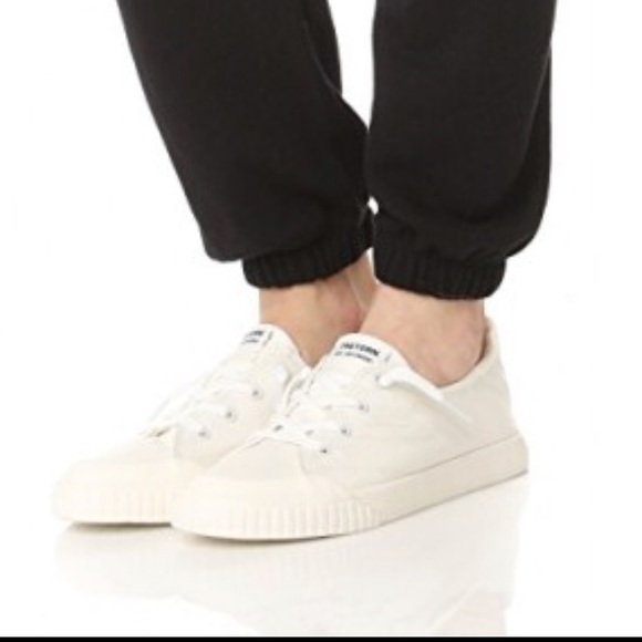 tretorn meg low top sneaker